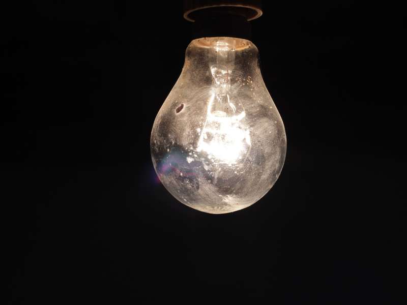 bulb-761786_1920