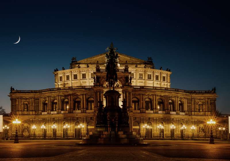 dresden-749683_1920