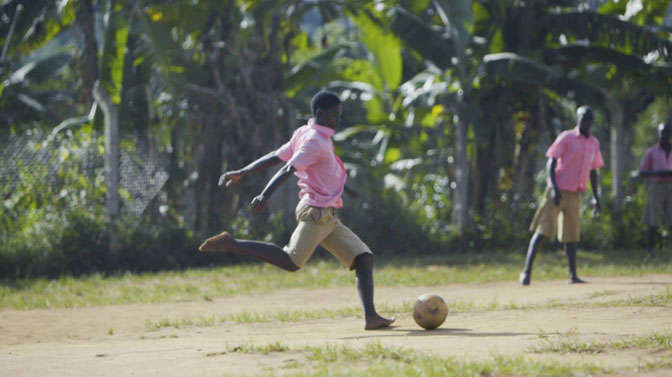 volunteer-in-sports-education-in-uganda-with-ivhq_1