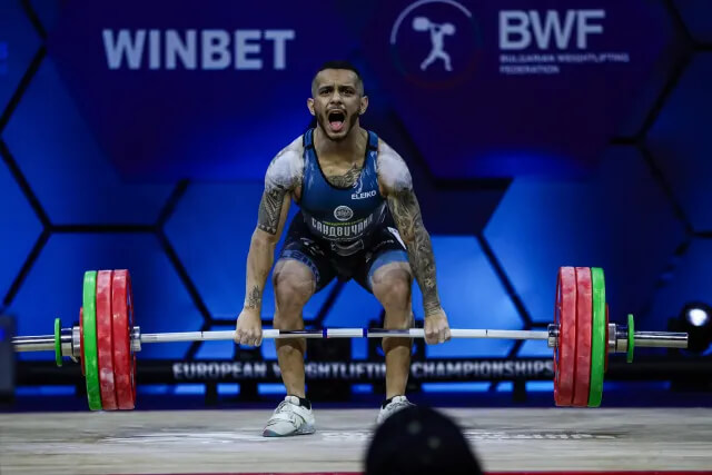 Габриел Маринов по време на обръщане